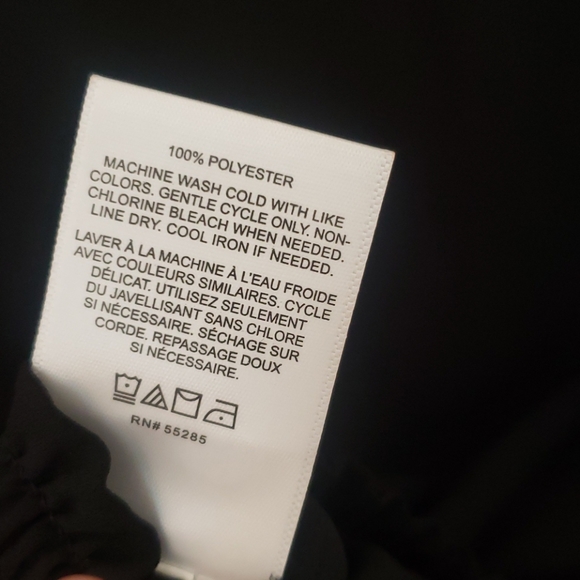 Womens Black Blouse From Express NWT - Picture 4 of 5